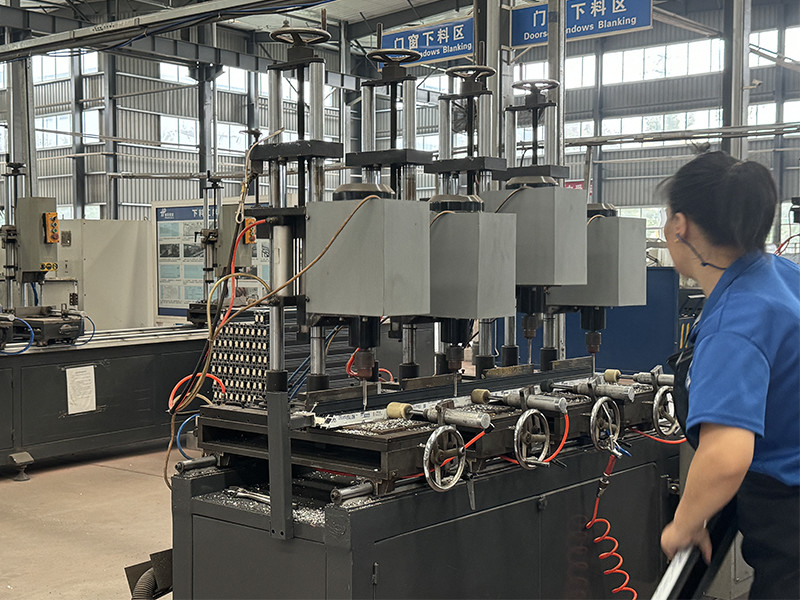 Shiny-Control Technology Develop (Beijing) Co., Ltd. خط تولید تولید کننده