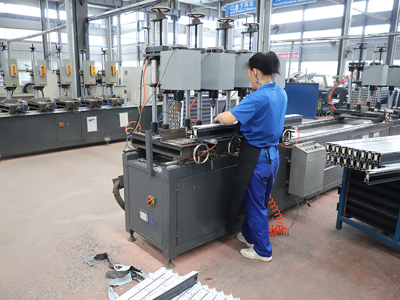 Shiny-Control Technology Develop (Beijing) Co., Ltd. خط تولید تولید کننده
